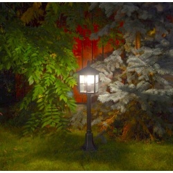 Zdjęcie poglądowe lamp z tej serii- ze szkłem lodowym.