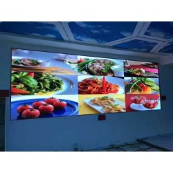 Zdjęcia poglądowe z realizacji ekranów led full color P5- różne rozmiary